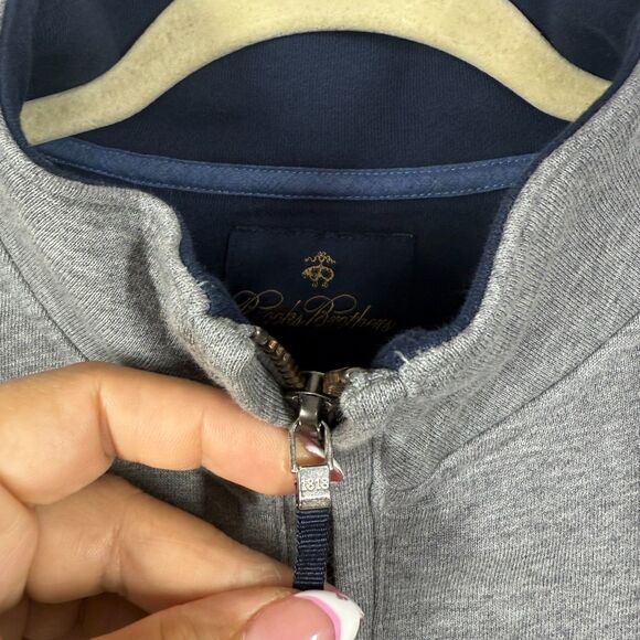 Vintage Brooks Brothers Pull Over Men Medium Gray Preppy Minimalist Cotton Cozy - Picture 3 of 10